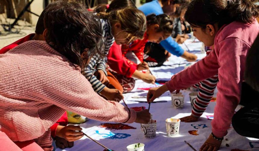 Çocuklar sanatla buluşturuldu