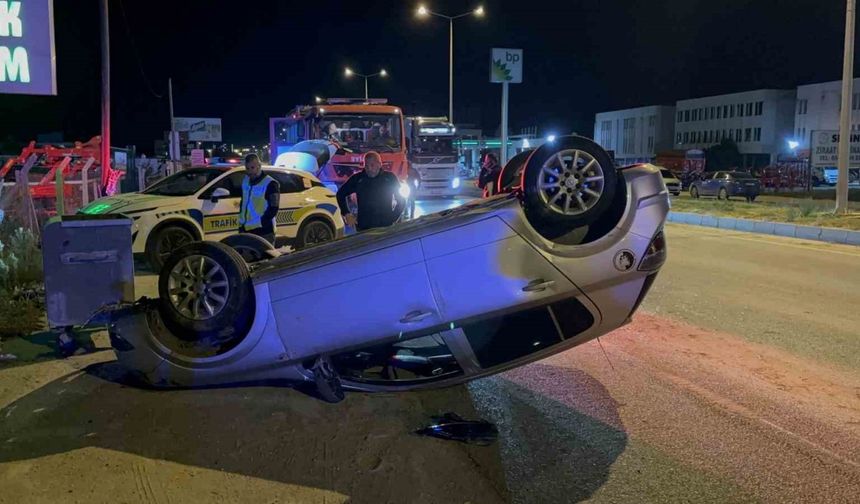 Edirne’de kontrolden çıkan otomobil takla attı: 2 yaralı