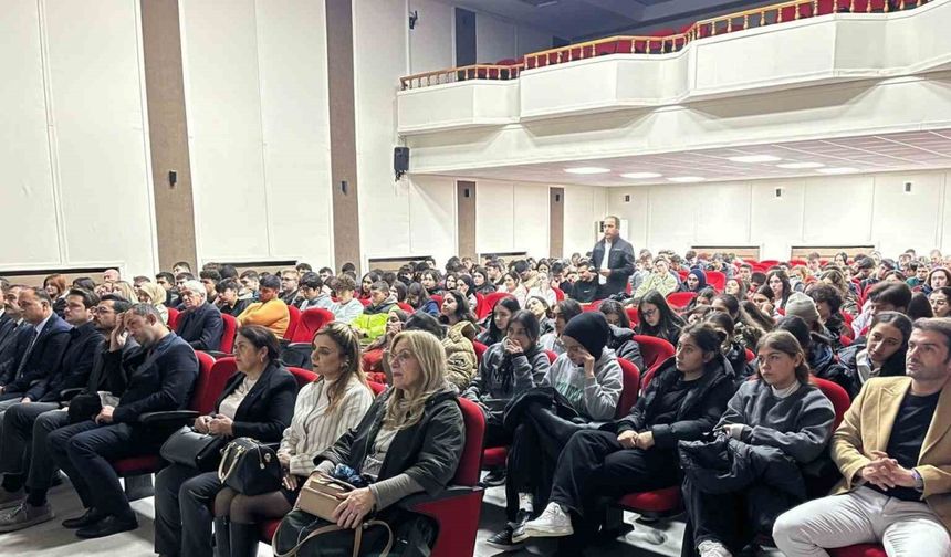 Sinop’ta meslek lisesi öğrencilerine girişimcilik eğitimi