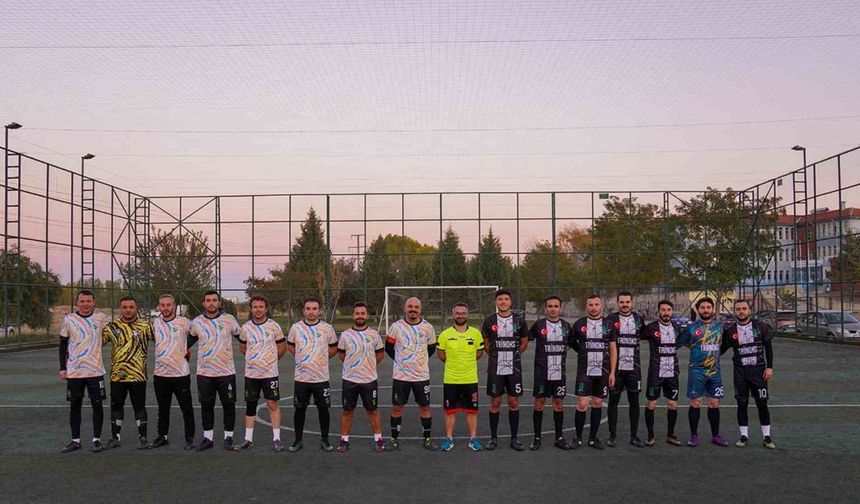 Tepebaşı’nda futbol turnuvası başladı