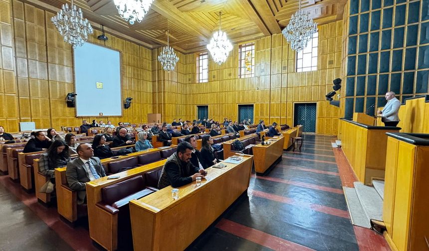 Halkla İlişkiler, Medya ve Dijital İletişim Becerileri Semineri Düzenlendi