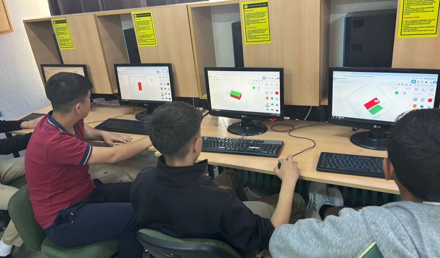 ATÖLYE ÇALIŞMASI “3D Yazıcılar ve Dijital Tasarım”