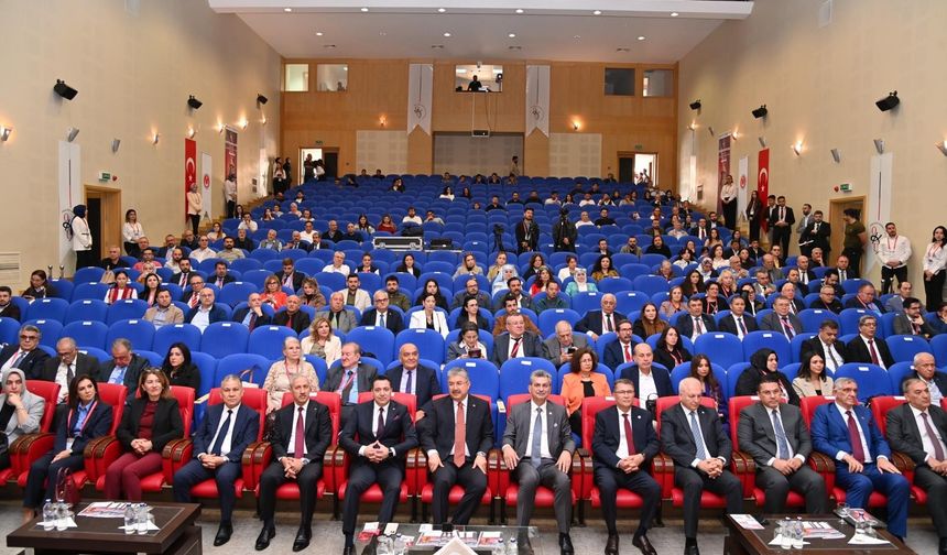 Uluslararası Dede Korkut Sempozyumu Düzenlendi.