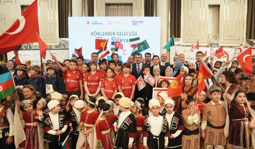 BAKAN TEKİN, "KÖKLERDEN GELECEĞE TÜRK DÜNYASI ŞENLİĞİ"NE KATILDI
