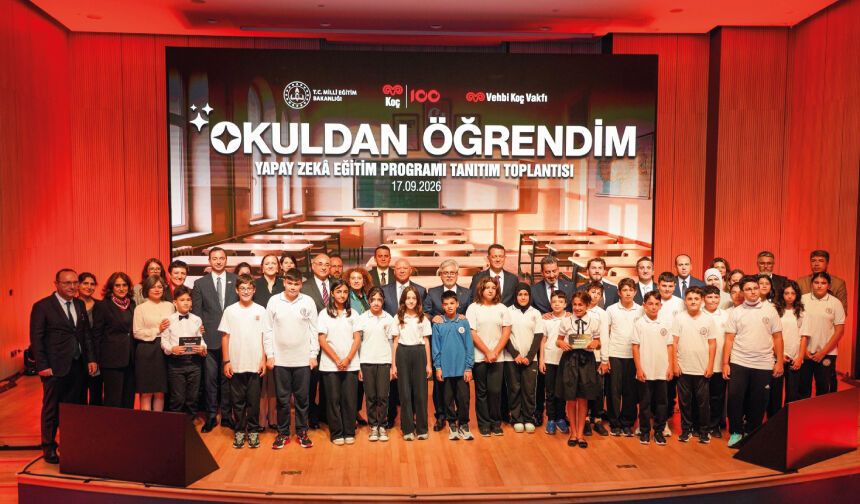 ORTAOKUL ÖĞRENCİLERİ İÇİN YAPAY ZEKÂ EĞİTİM PROGRAMI HAYATA GEÇİRİLDİ