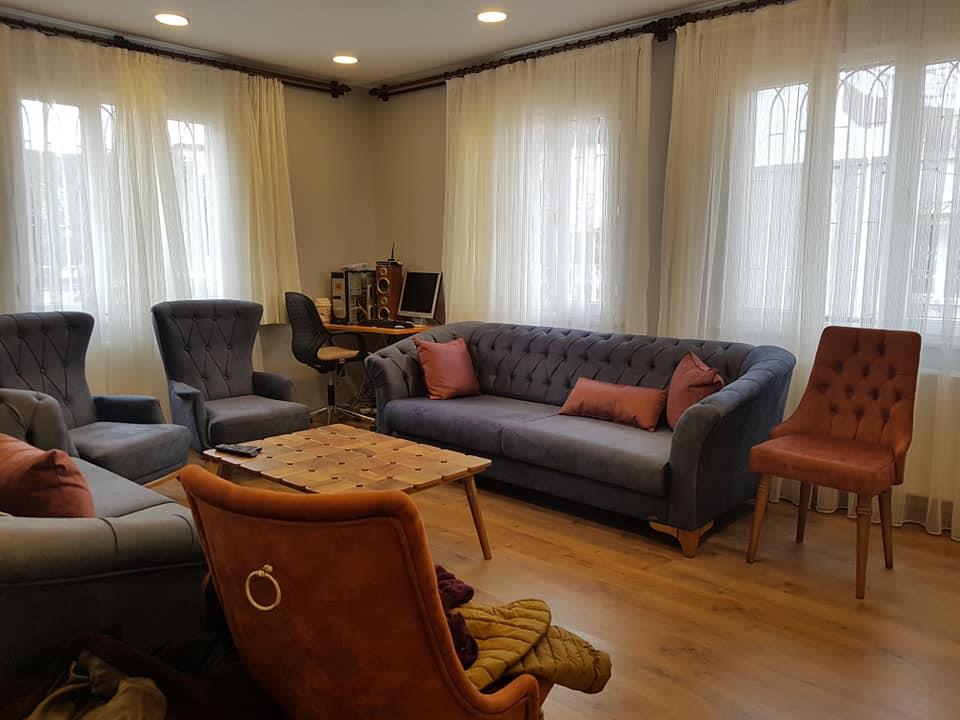 53188133 2784354284908885 4838056843903238144 N (Copy)